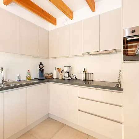 In With Terrace, Cleaning Included Holiday home *
